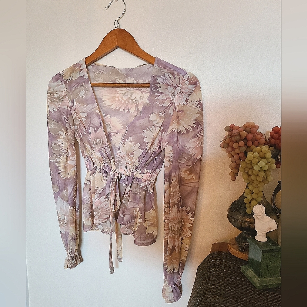 Sheer cover up vintage floral top in lavender boho hippie chic small/extra small